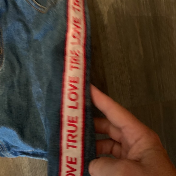 Forever 21 true love denim stretch mini. Worn a few‎ times - Picture 3 of 4